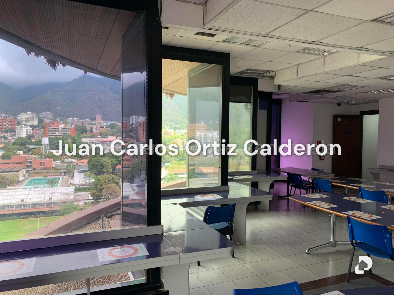 Oficina en La Castellana, Caracas – 11