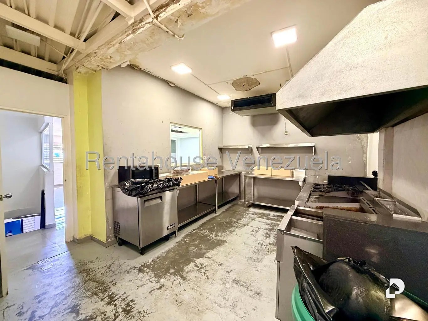 Commercial space in La Florida, Caracas – 17