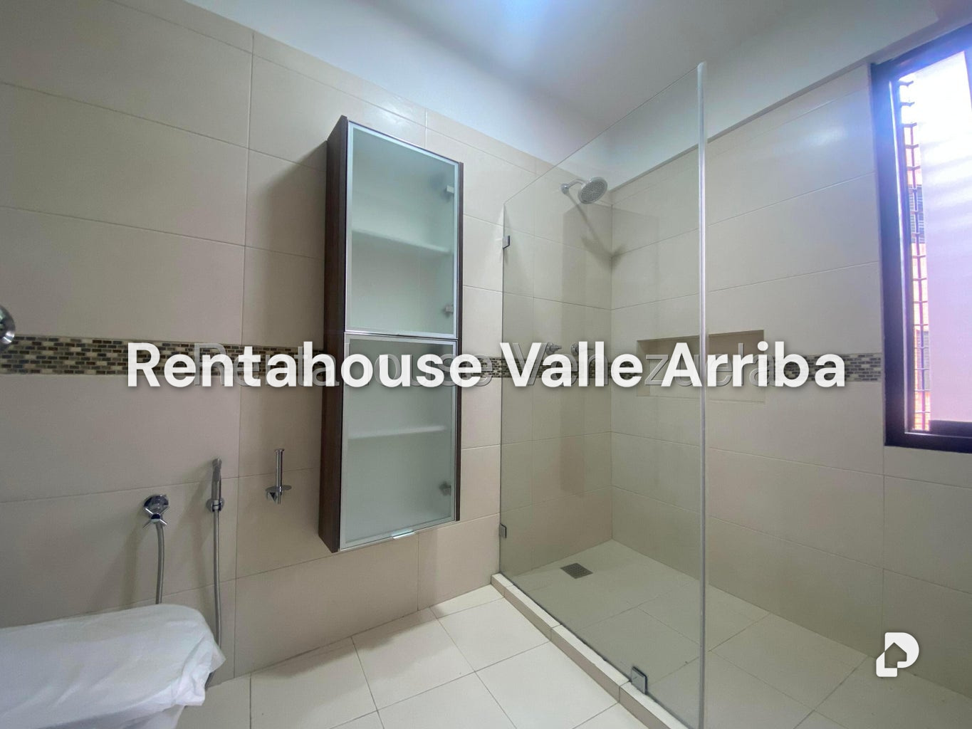 Apartamento en Lomas de La Alameda, Caracas – 12