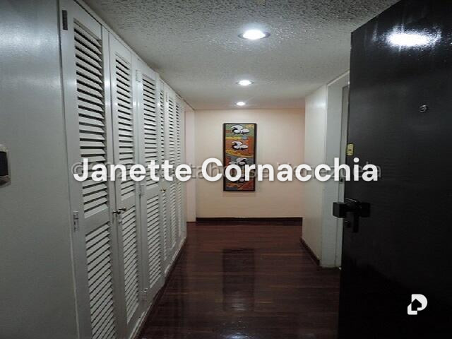 Apartamento en El Hatillo, Caracas – 24
