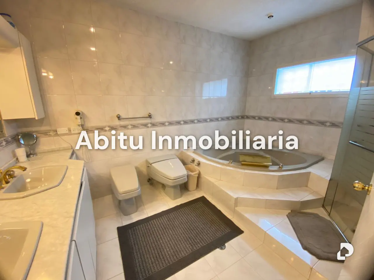 Casa en Los Palos Grandes, Caracas – 11