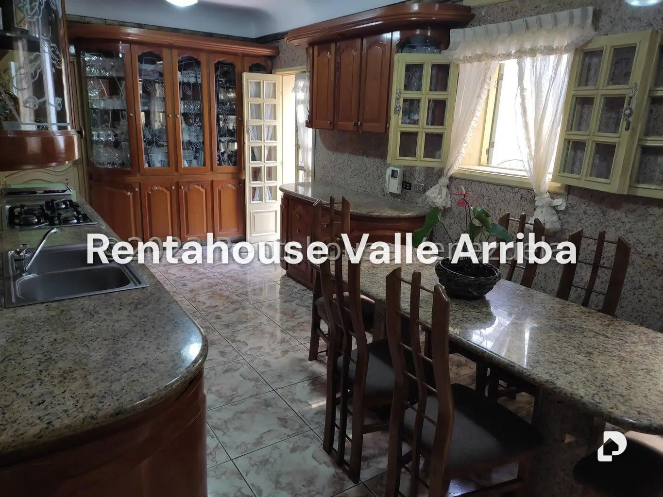 Local comercial en Vista Alegre, Caracas – 19