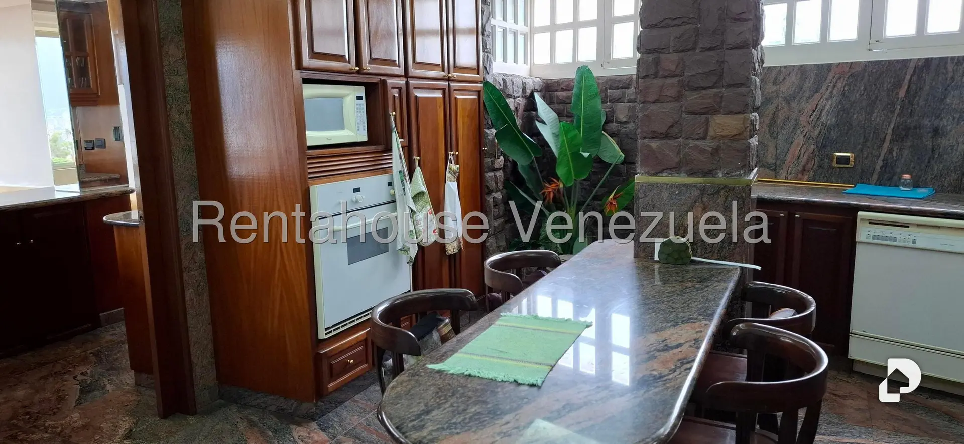 Casa en Macaracuay, Caracas – 26