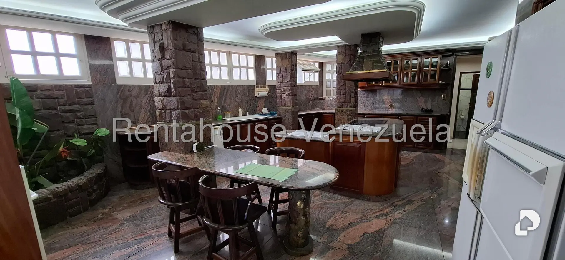 Casa en Macaracuay, Caracas – 14