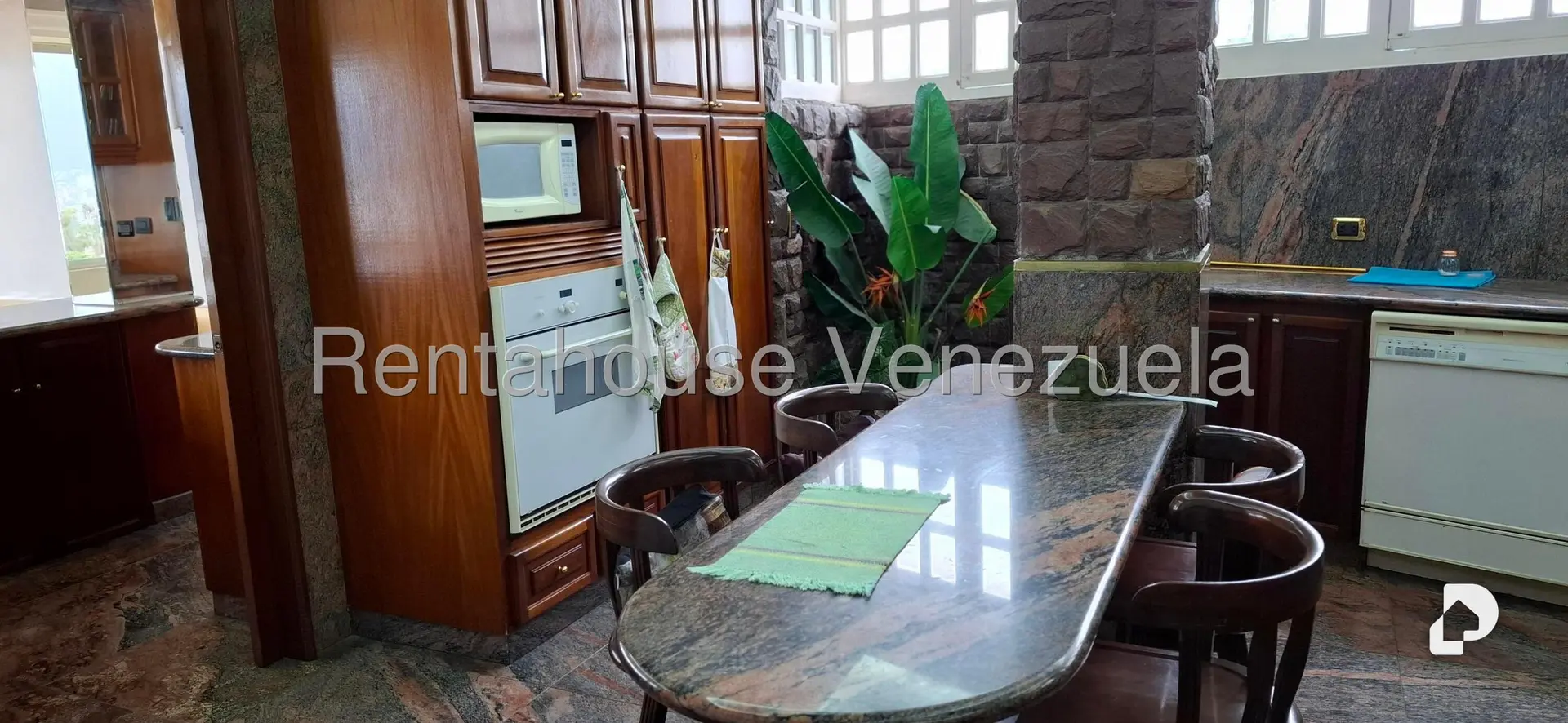 Casa en Macaracuay, Caracas – 27