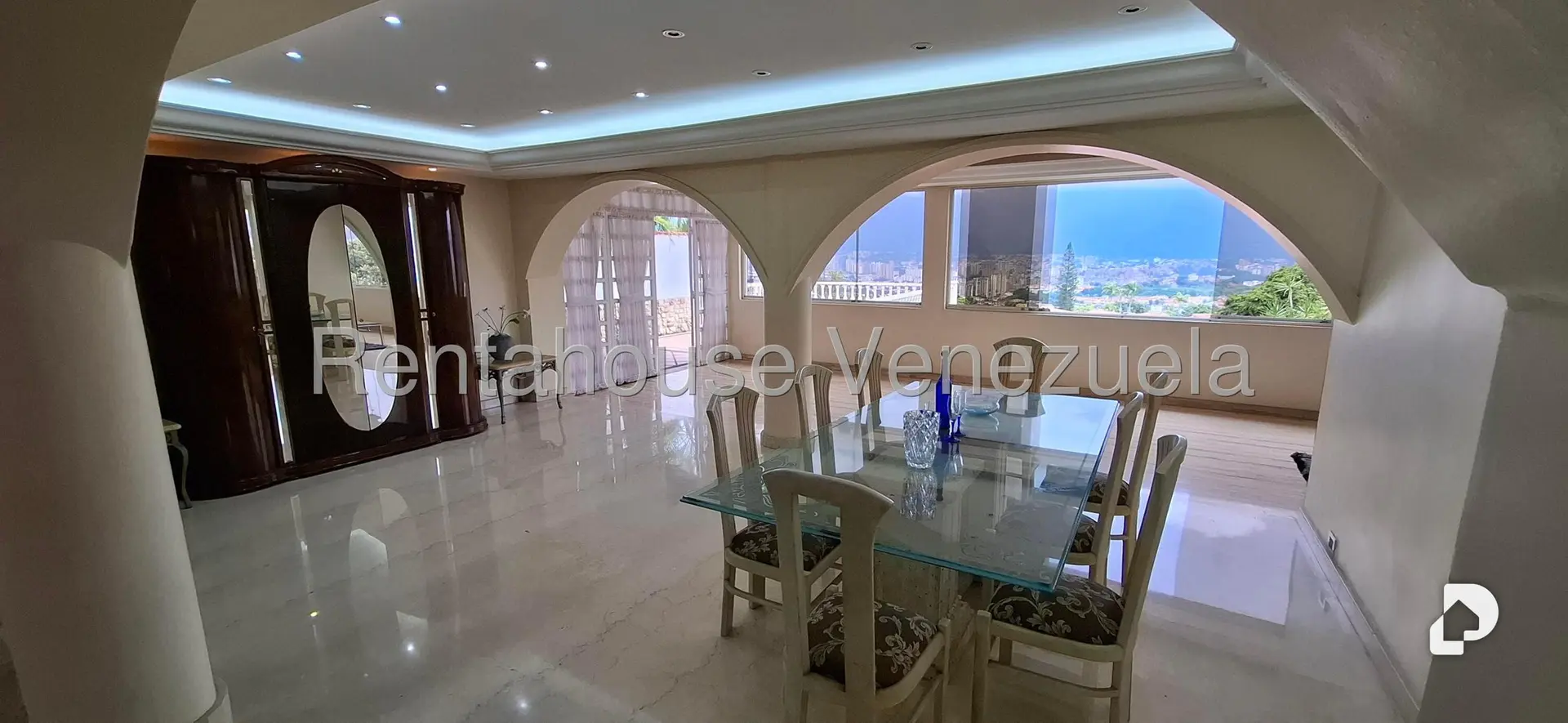 Casa en Macaracuay, Caracas – 30