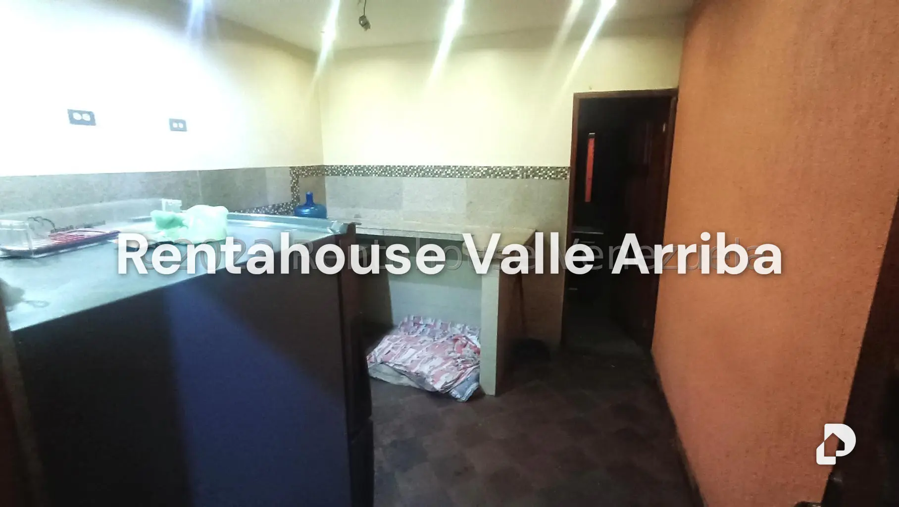 Local comercial en Los Rosales, Caracas – 19