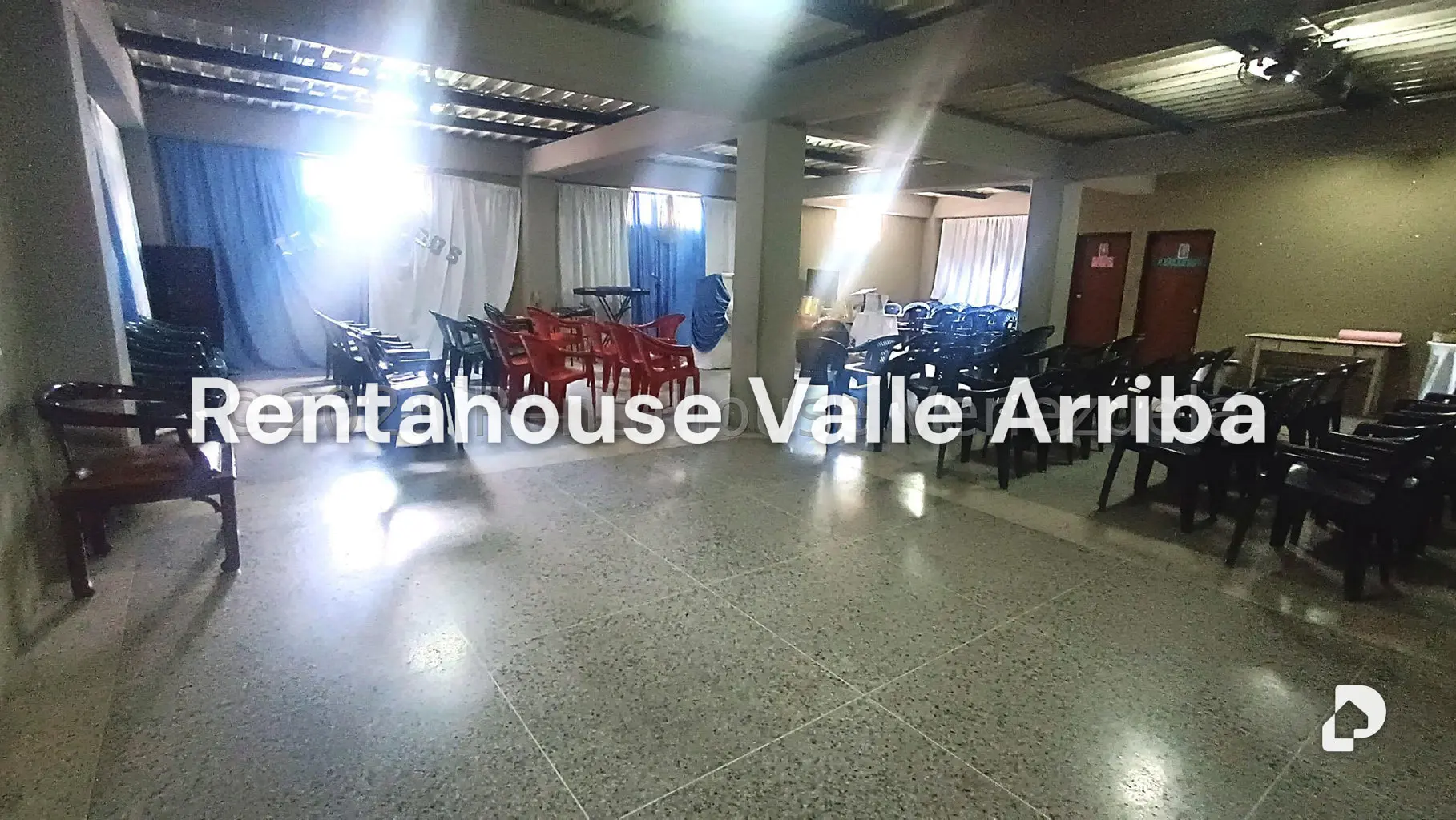 Local comercial en Los Rosales, Caracas – 11