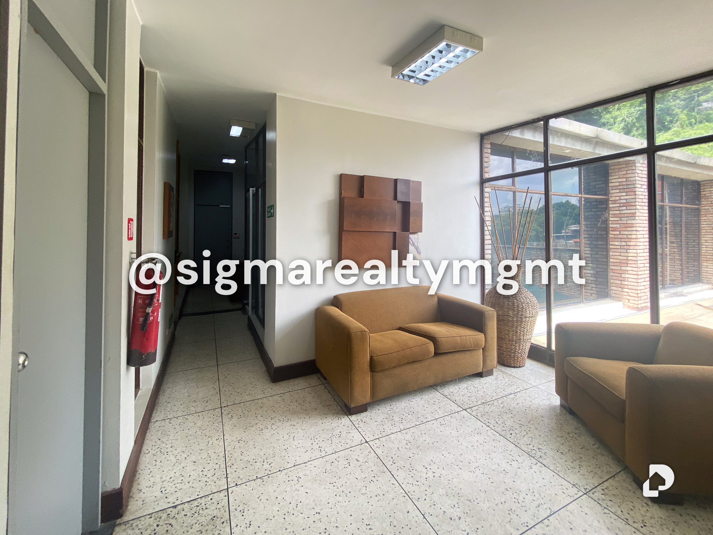 Office in Colinas de Bello Monte, Caracas – 16
