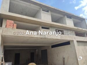 Casa en Prados del Este, Caracas – 3