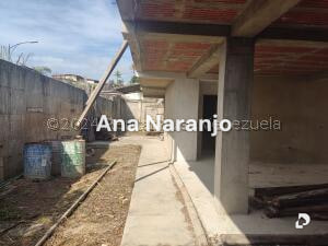 Casa en Prados del Este, Caracas – 11