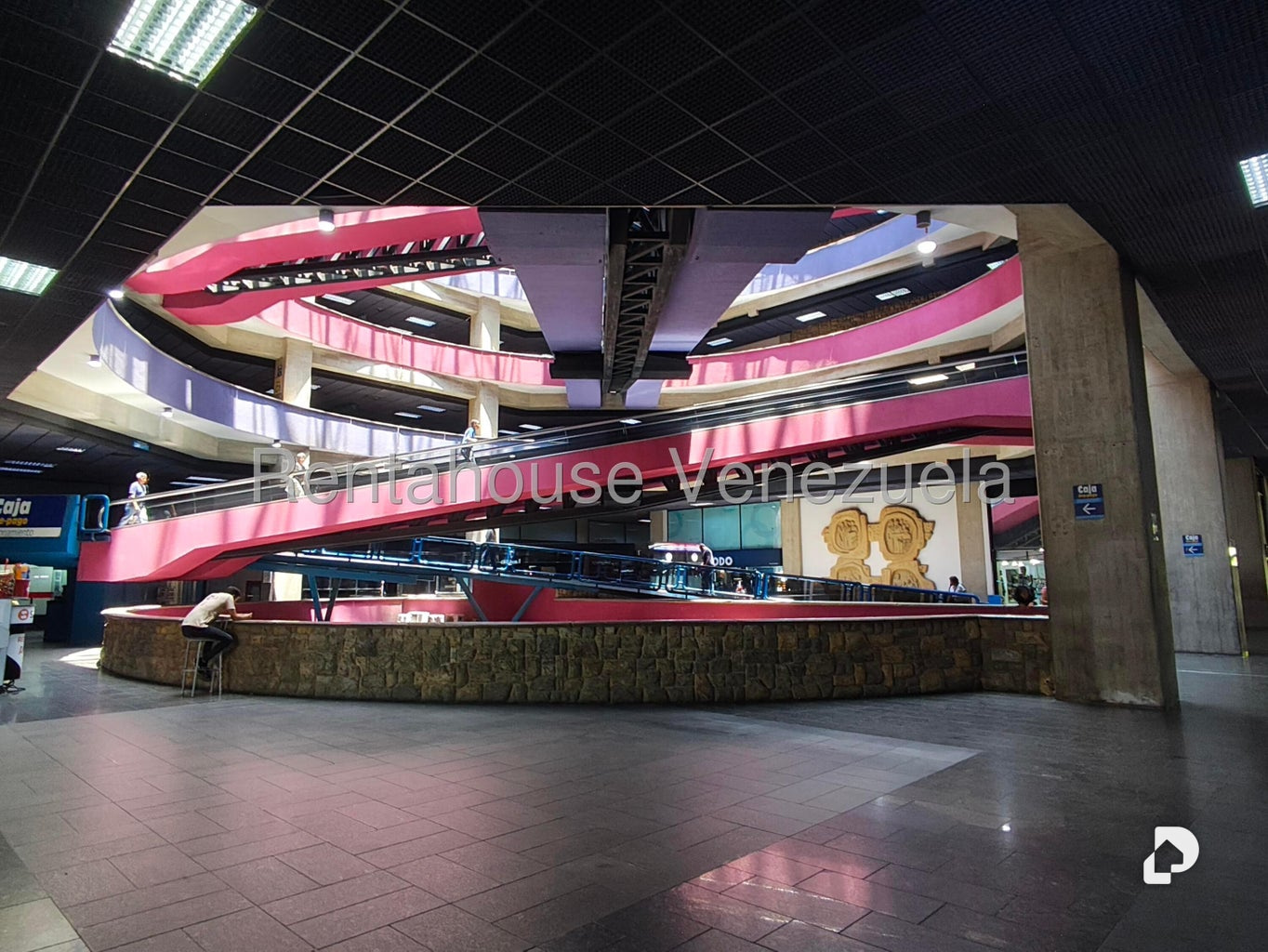 Commercial space in Macaracuay, Caracas – 16