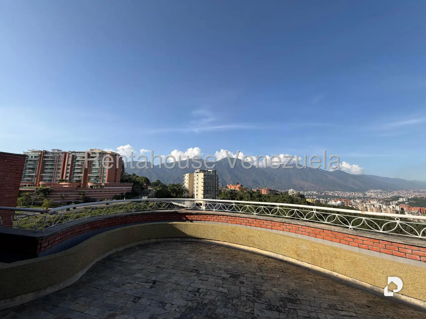 Apartamento en Mirador de Los Campitos I, Caracas – 24