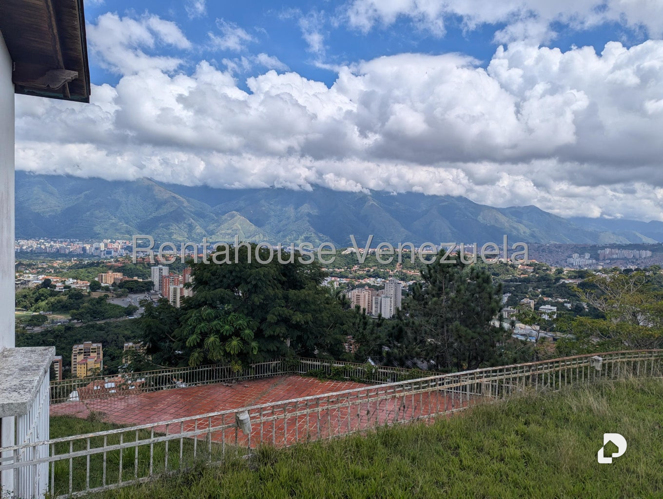 Casa en Cerro Verde, Caracas – 15