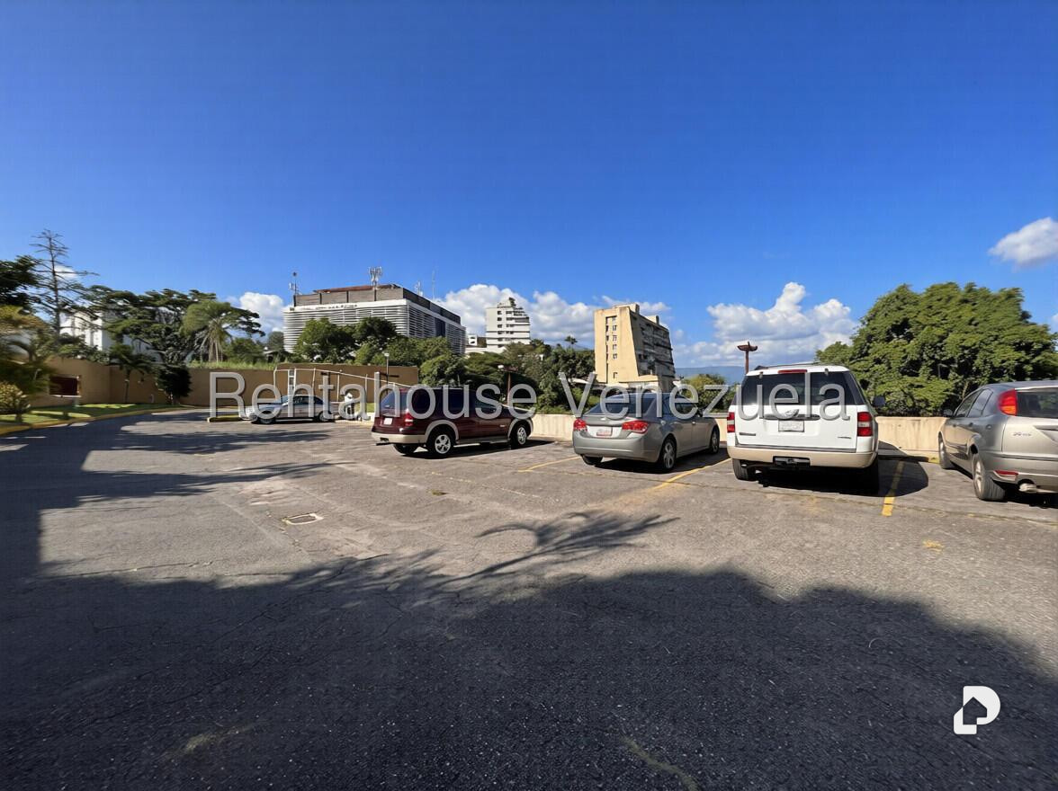 Apartamento en Los Samanes, Caracas – 24