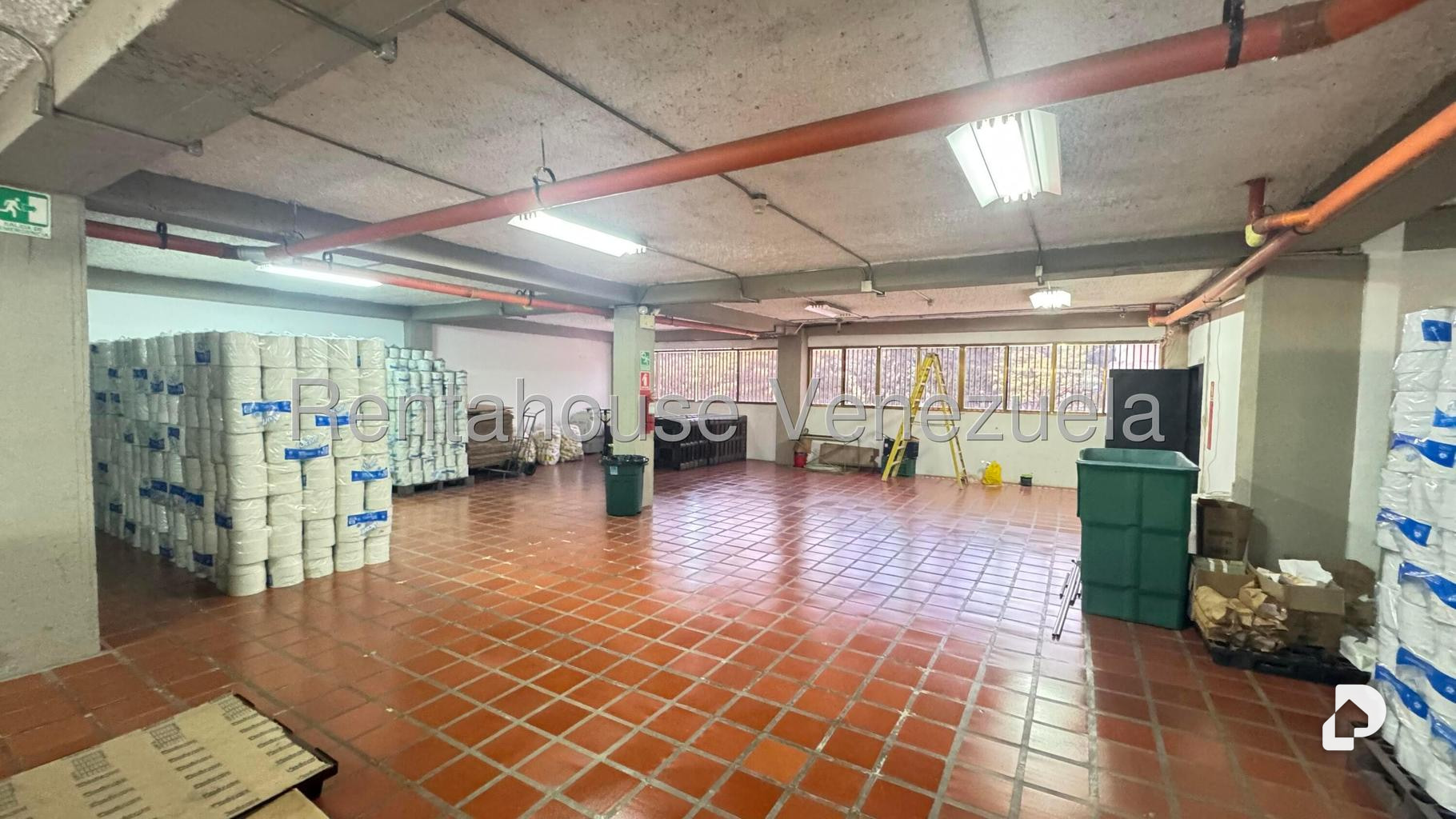 Edificio en Parroquia La Candelaria, Caracas – 12