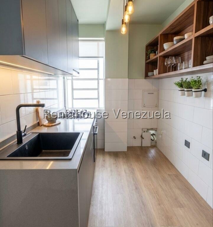 Apartamento en Las Acacias, Caracas - 1