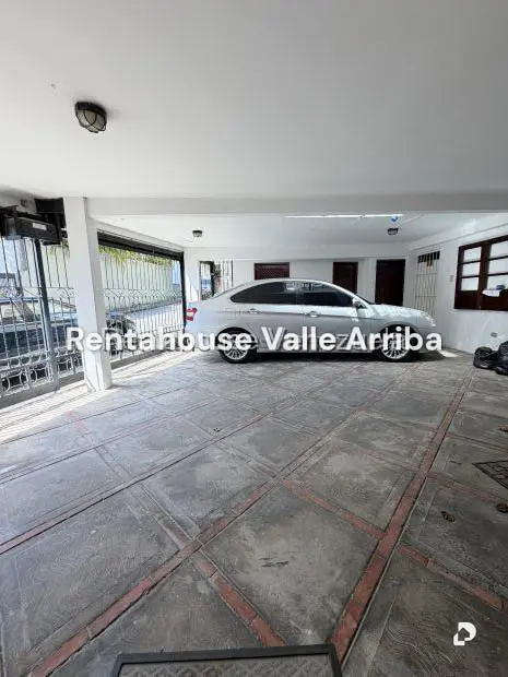 House in Prados del Este, Caracas – 28