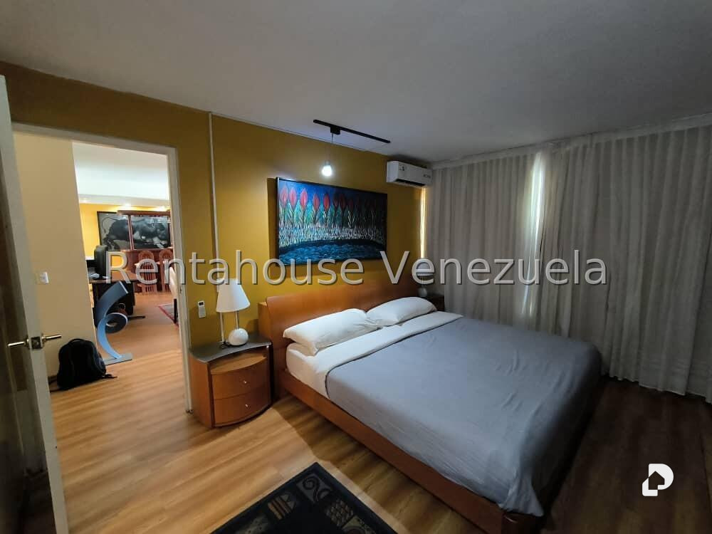 Apartamento en Altamira, Caracas – 16