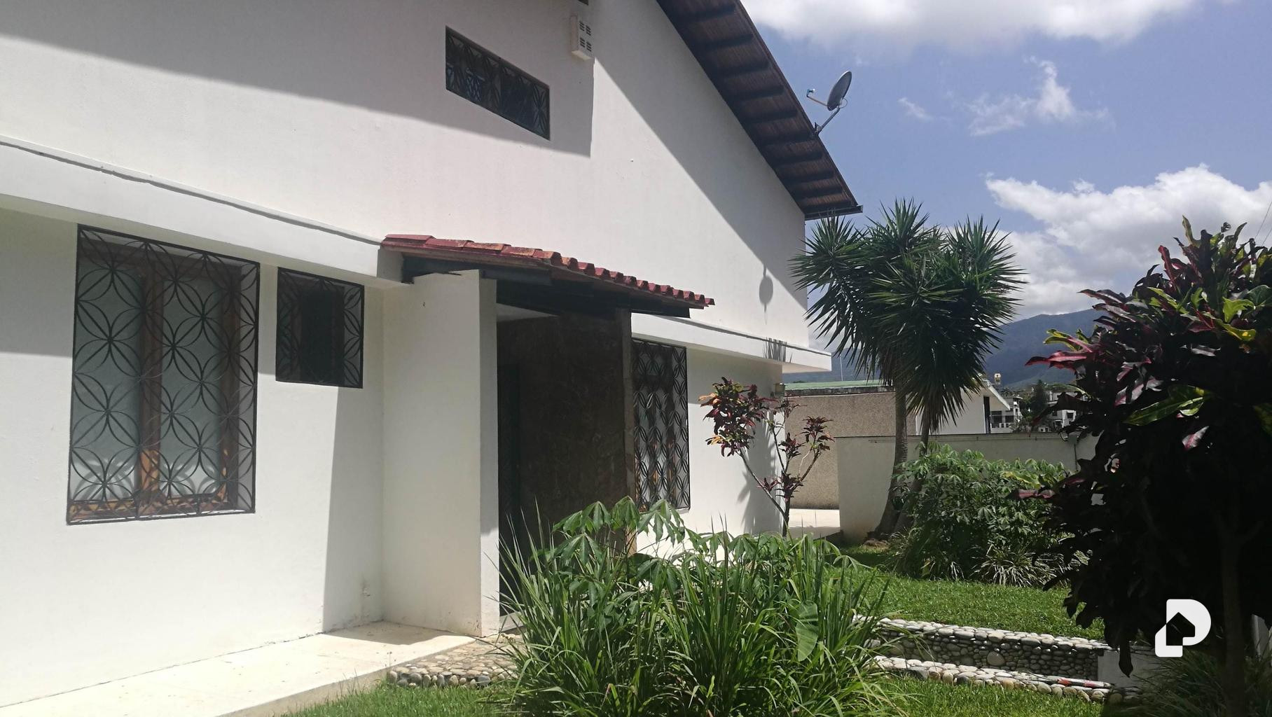 Casa en Colinas de Bello Monte, Caracas – 19