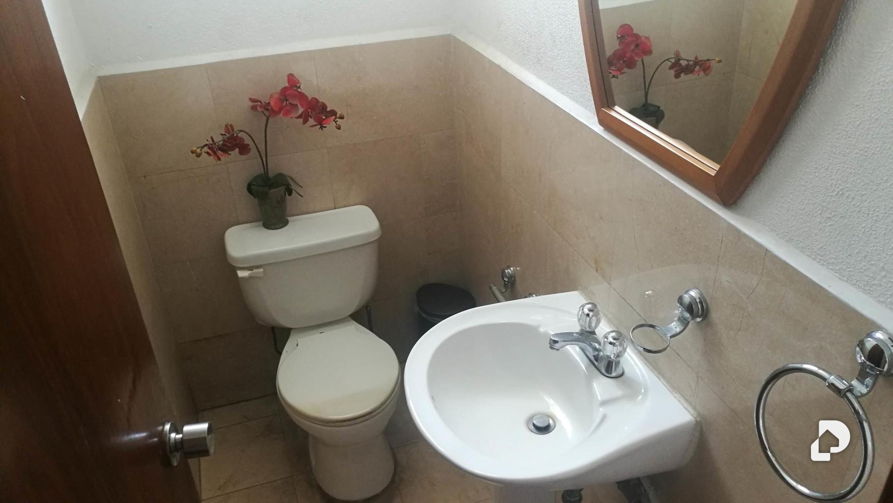 Casa en Colinas de Bello Monte, Caracas – 27