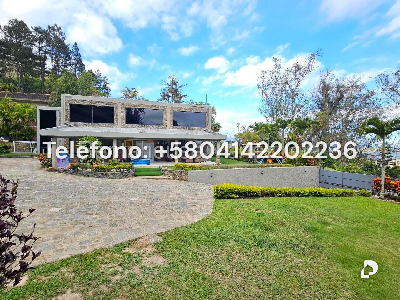 Casa en La Lagunita Country Club, Caracas