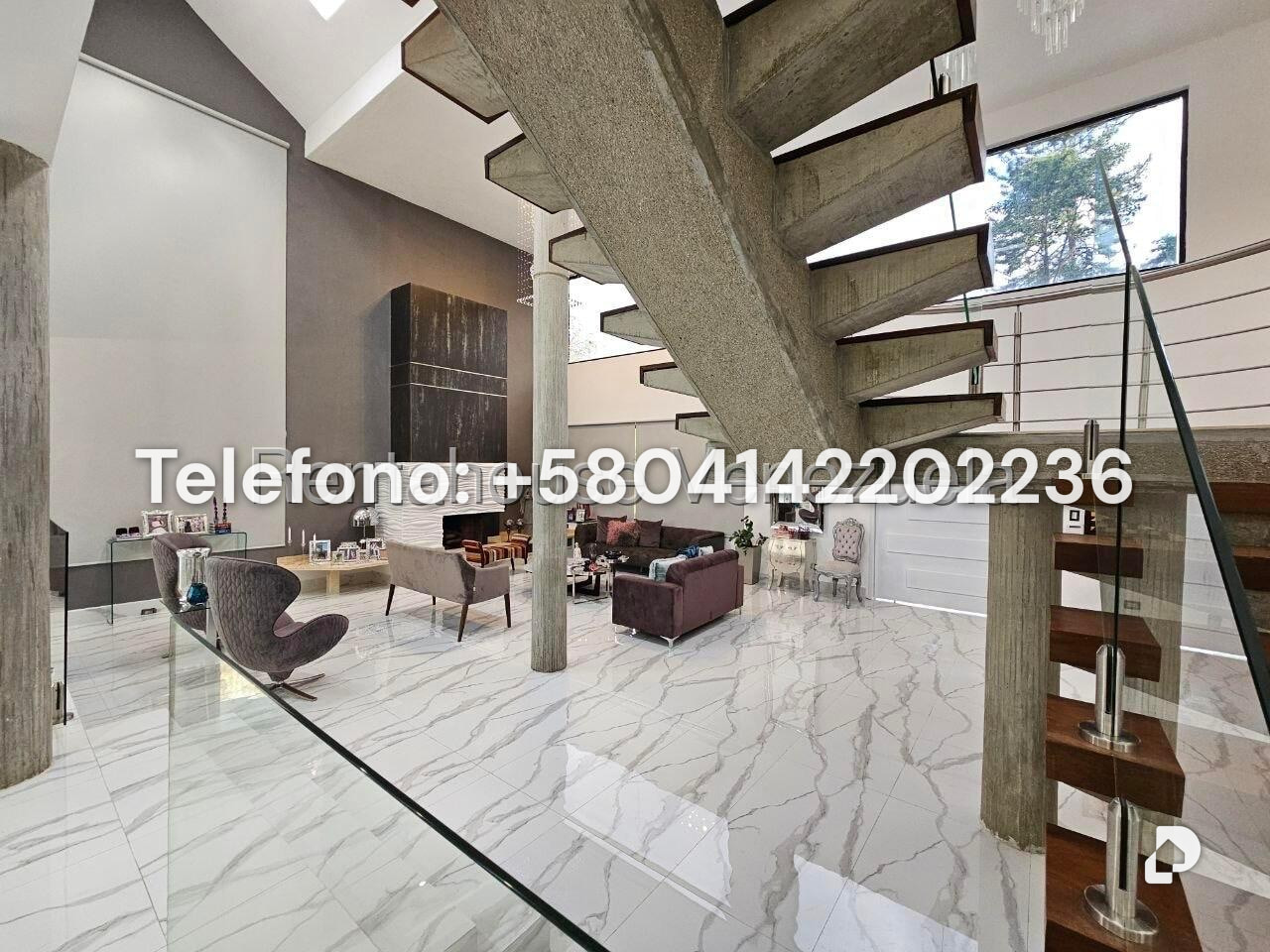 Casa en La Lagunita Country Club, Caracas