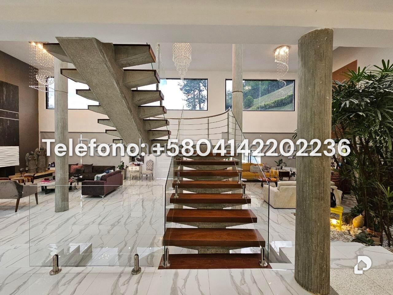 Casa en La Lagunita Country Club, Caracas