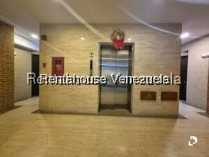 Apartamento en Lomas de La Alameda, Caracas – 3