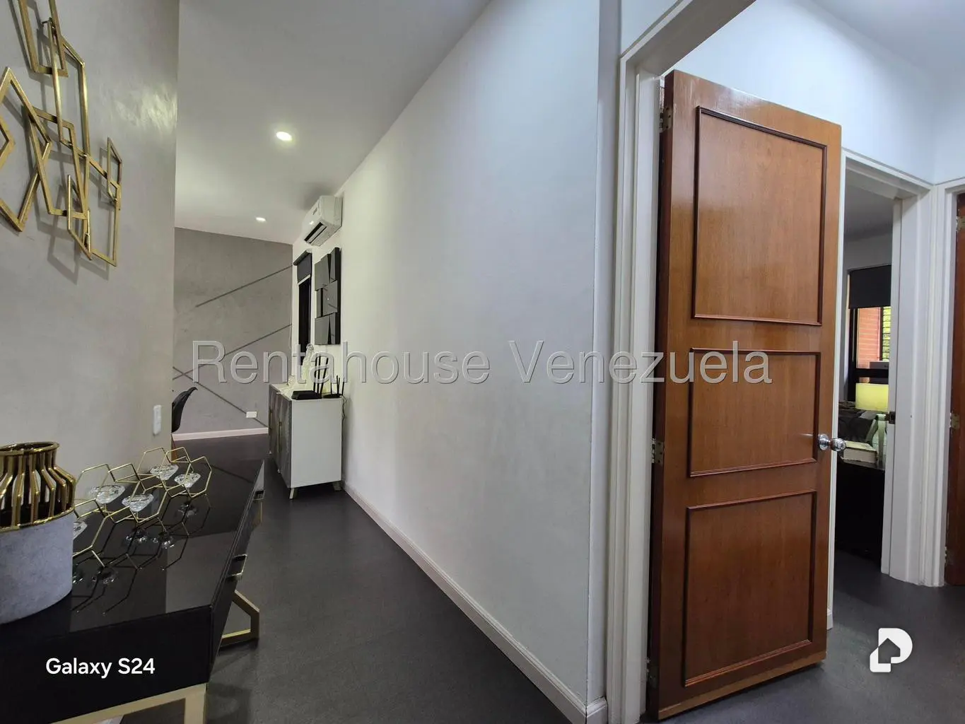 Apartamento en Lomas de La Alameda, Caracas – 17