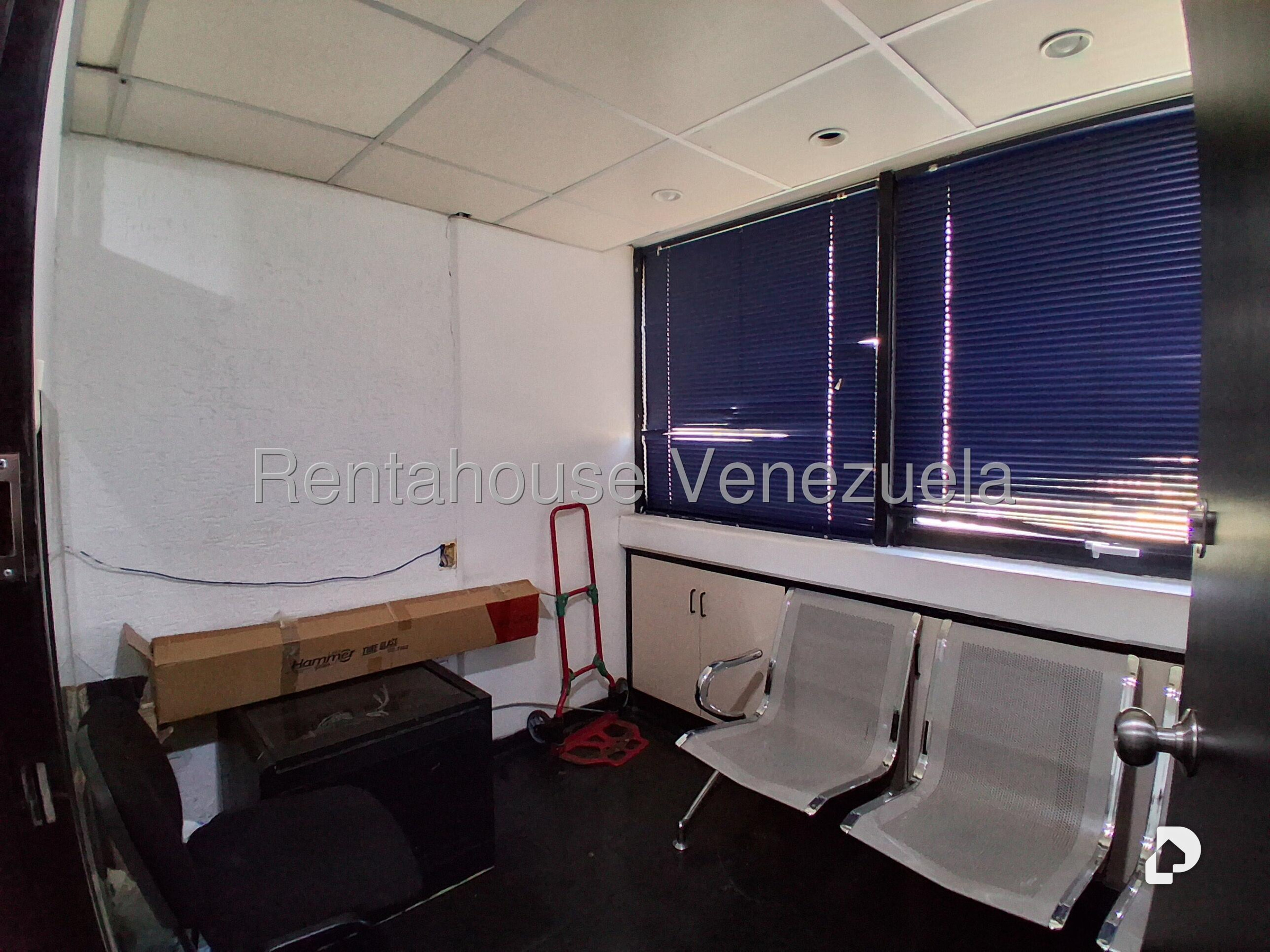 Oficina en El Rosal, Caracas – 13