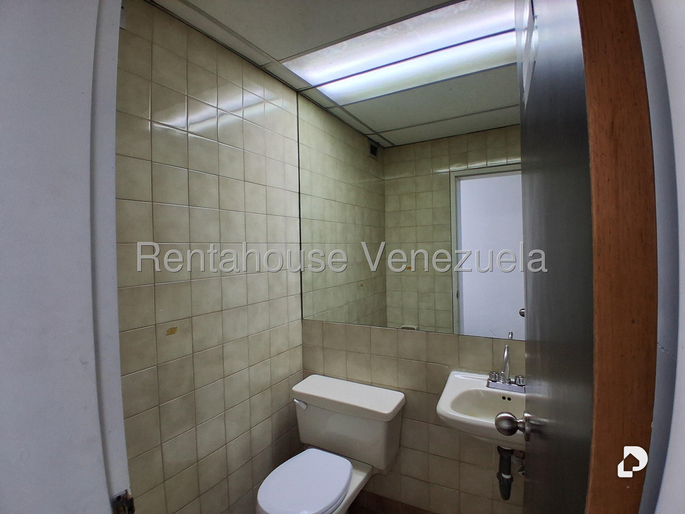 Oficina en El Rosal, Caracas – 19