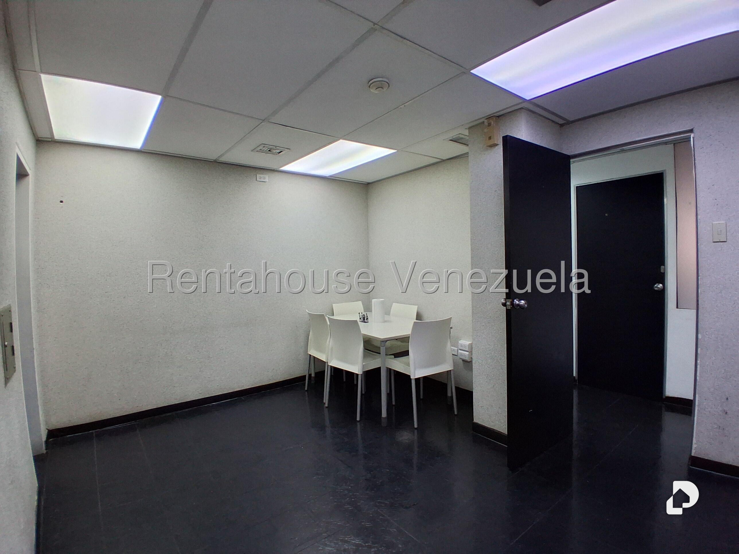 Oficina en El Rosal, Caracas – 9