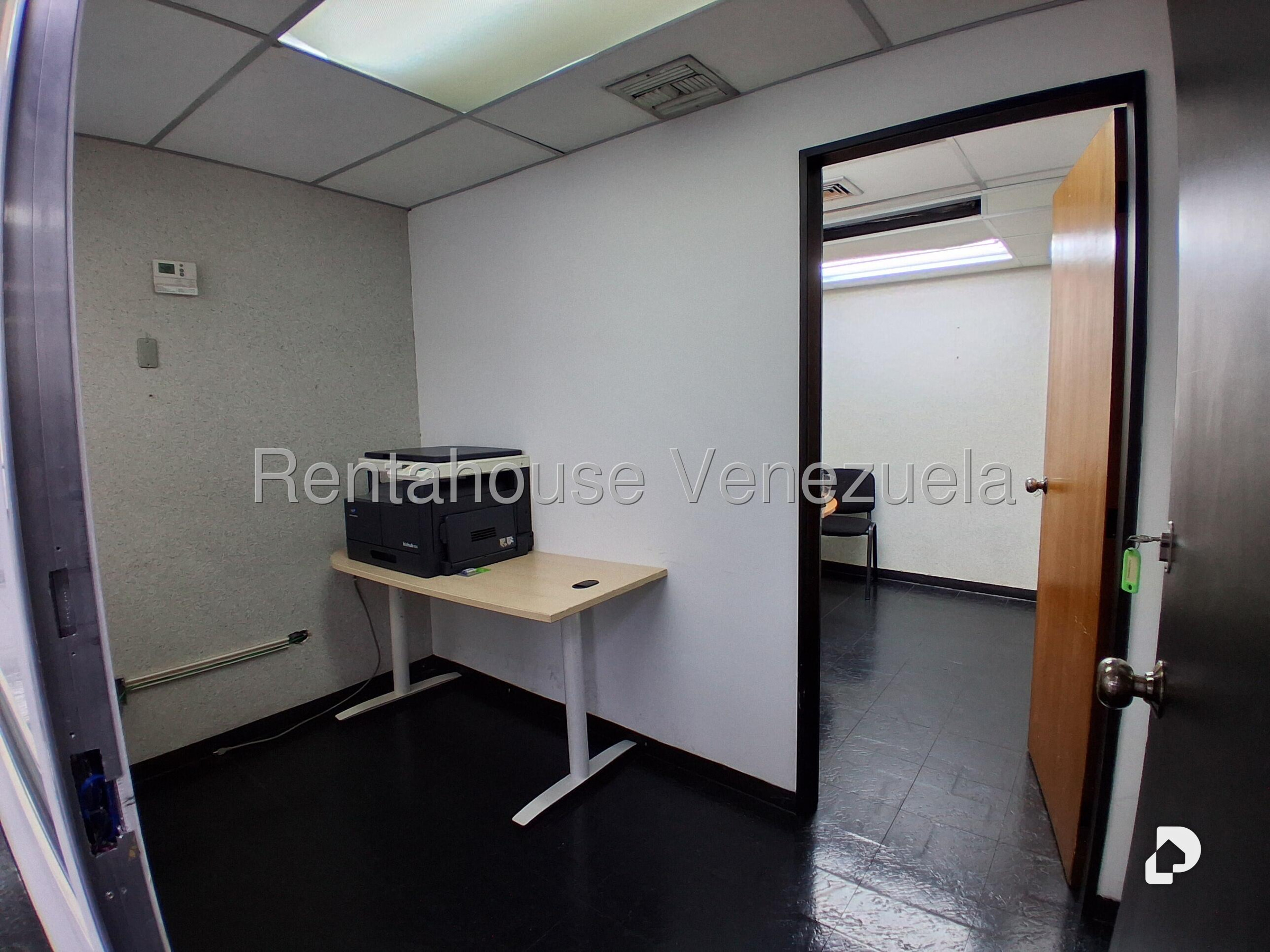 Oficina en El Rosal, Caracas – 14