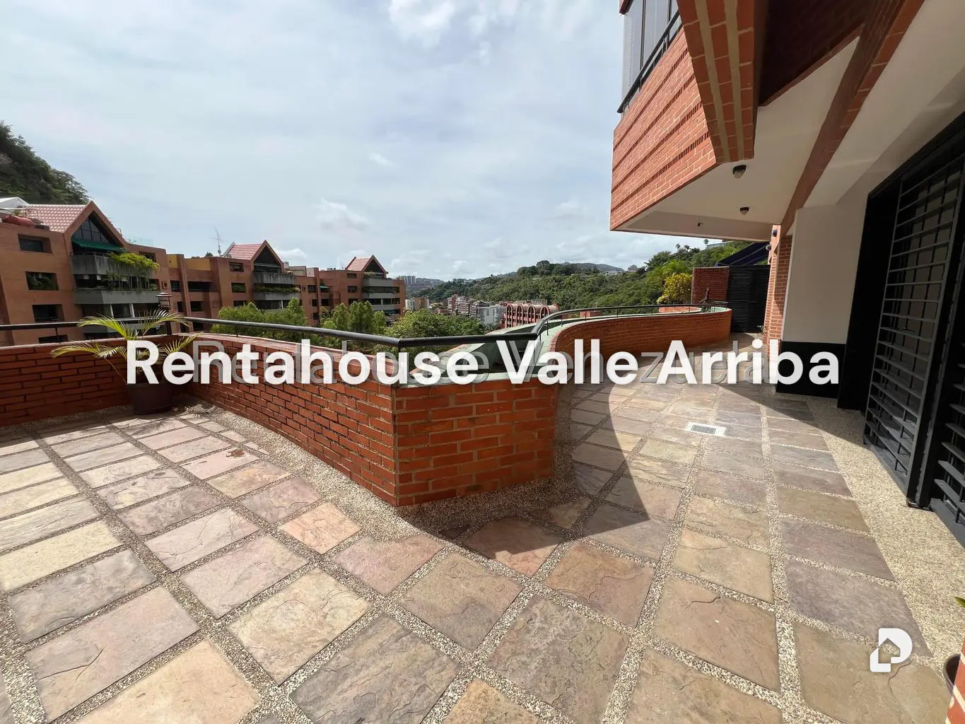 Apartamento en Lomas de La Alameda, Caracas – 12