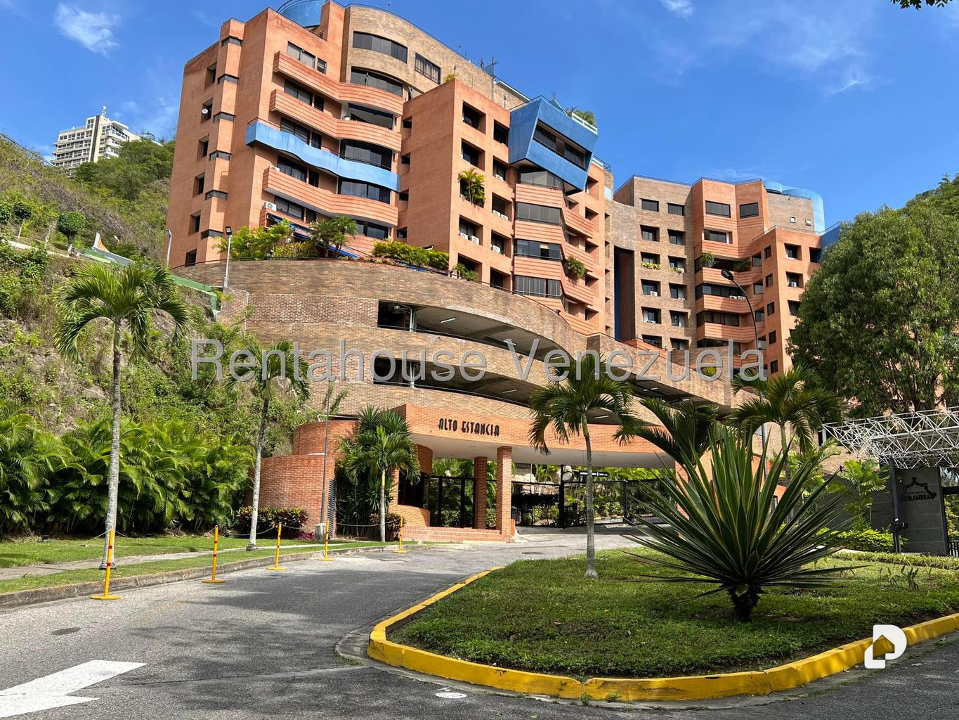 Apartamento en Lomas de La Alameda, Caracas – 1