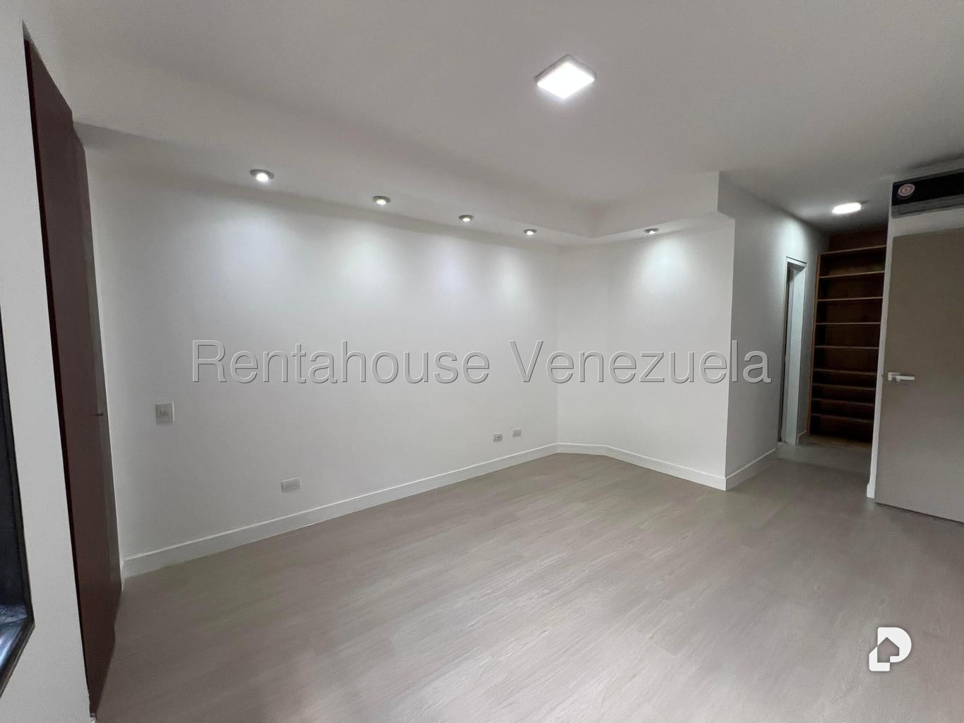 Apartamento en Lomas de La Alameda, Caracas – 27