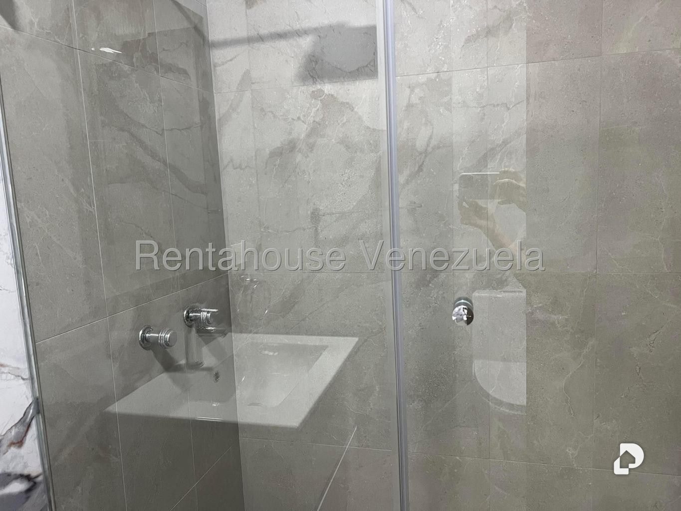 Apartamento en Lomas de La Alameda, Caracas – 30