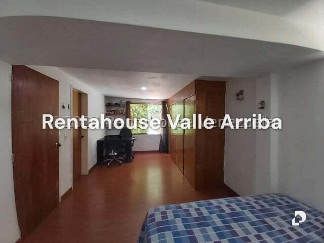 Casa en Santa Fe Norte, Caracas – 24