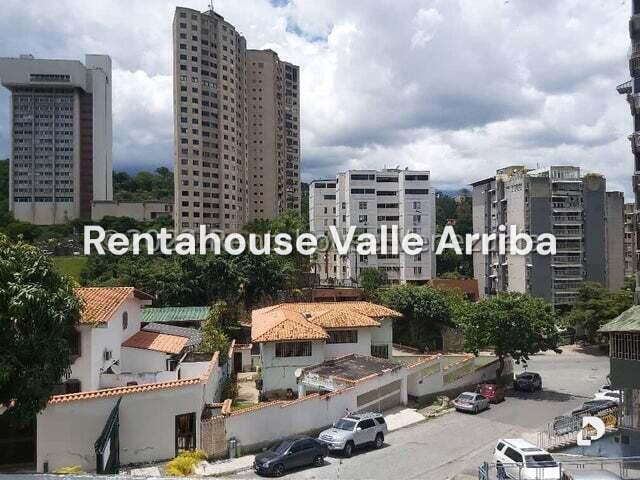 Casa en Santa Fe Norte, Caracas – 19