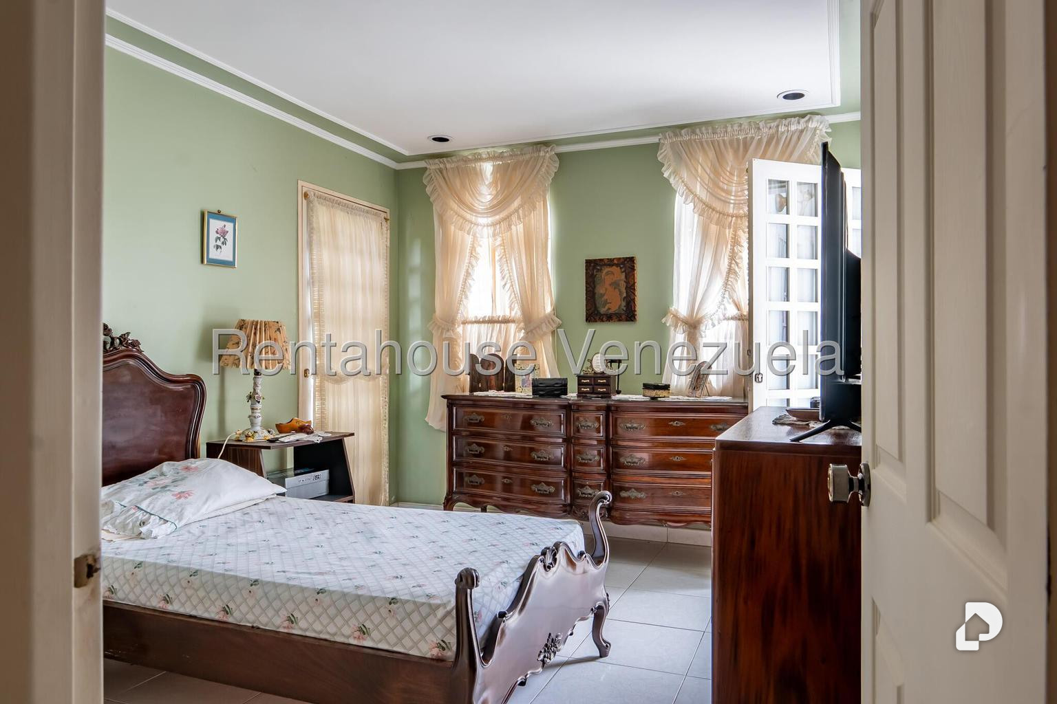 Casa en Lomas de Prados del Este, Caracas – 23