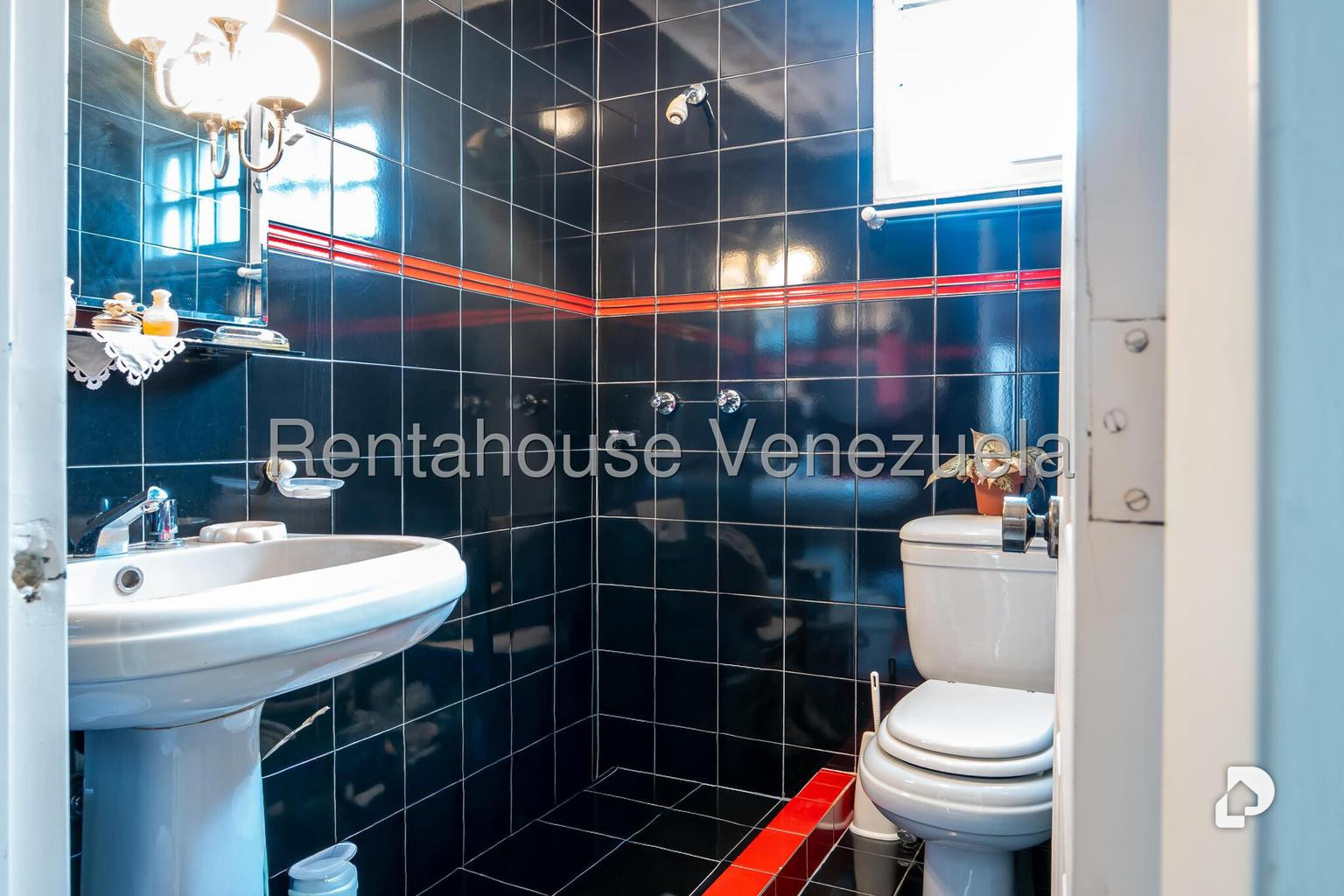 Casa en Lomas de Prados del Este, Caracas – 24