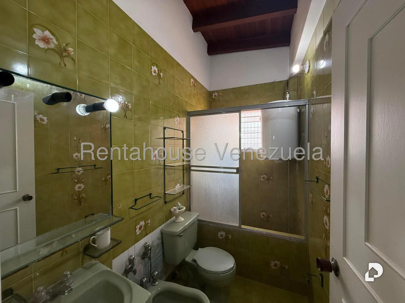 Casa en Alto Prado, Caracas – 28