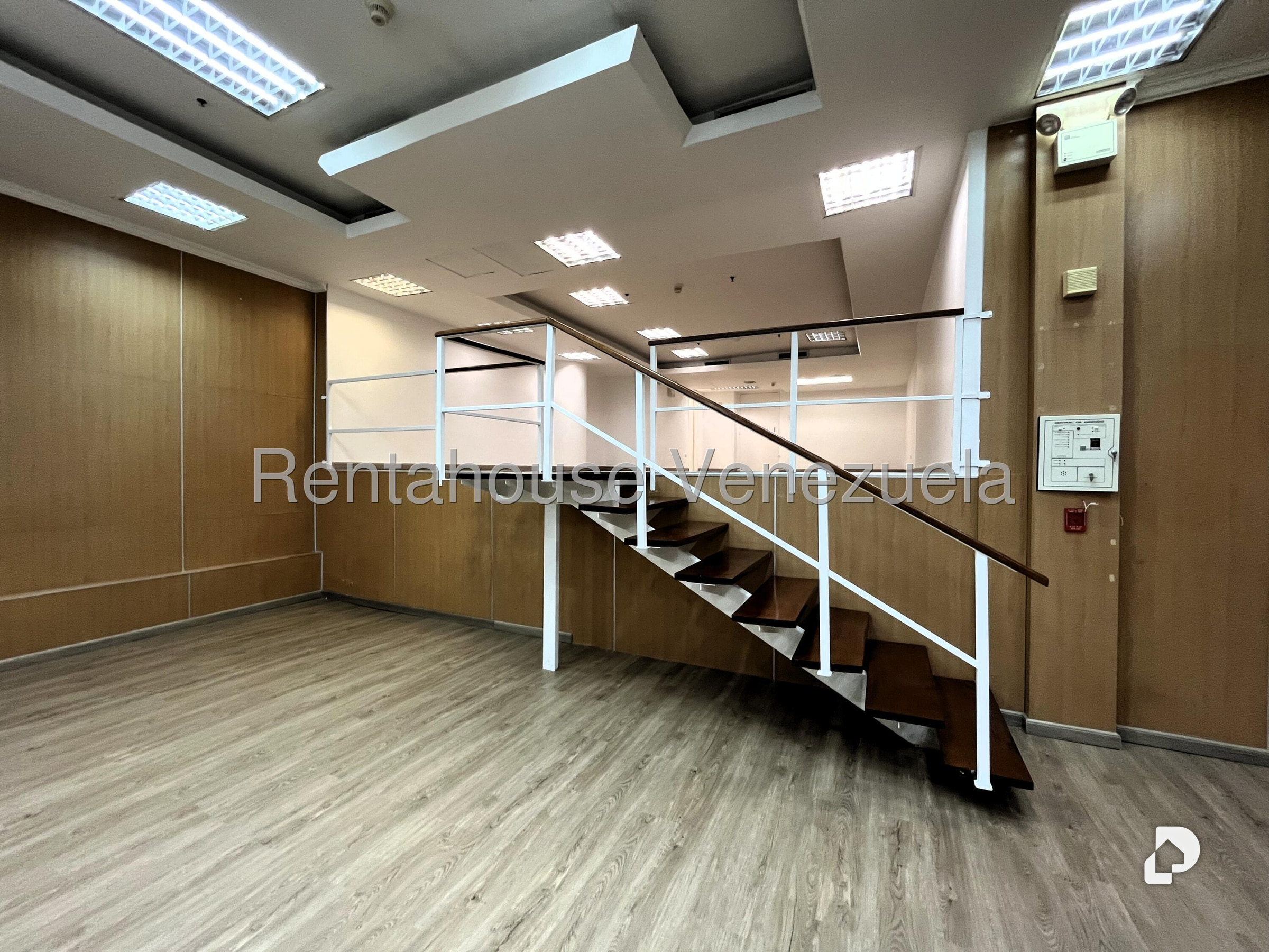 Local comercial en La Castellana, Caracas – 8