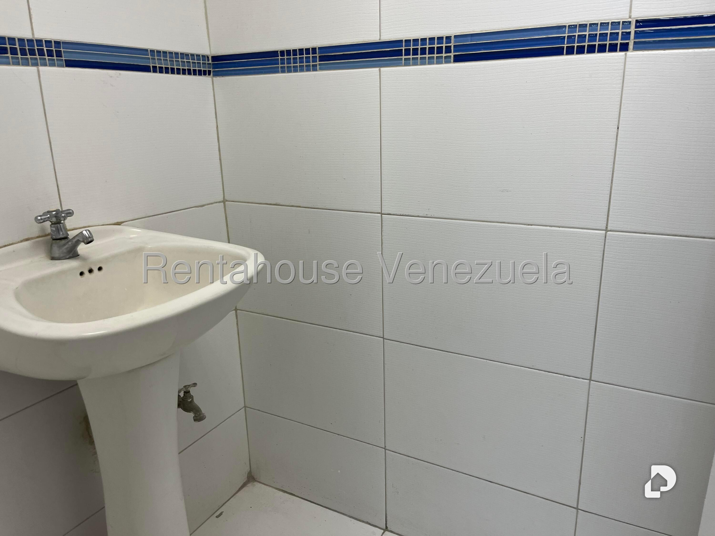 Local comercial en La Castellana, Caracas – 10