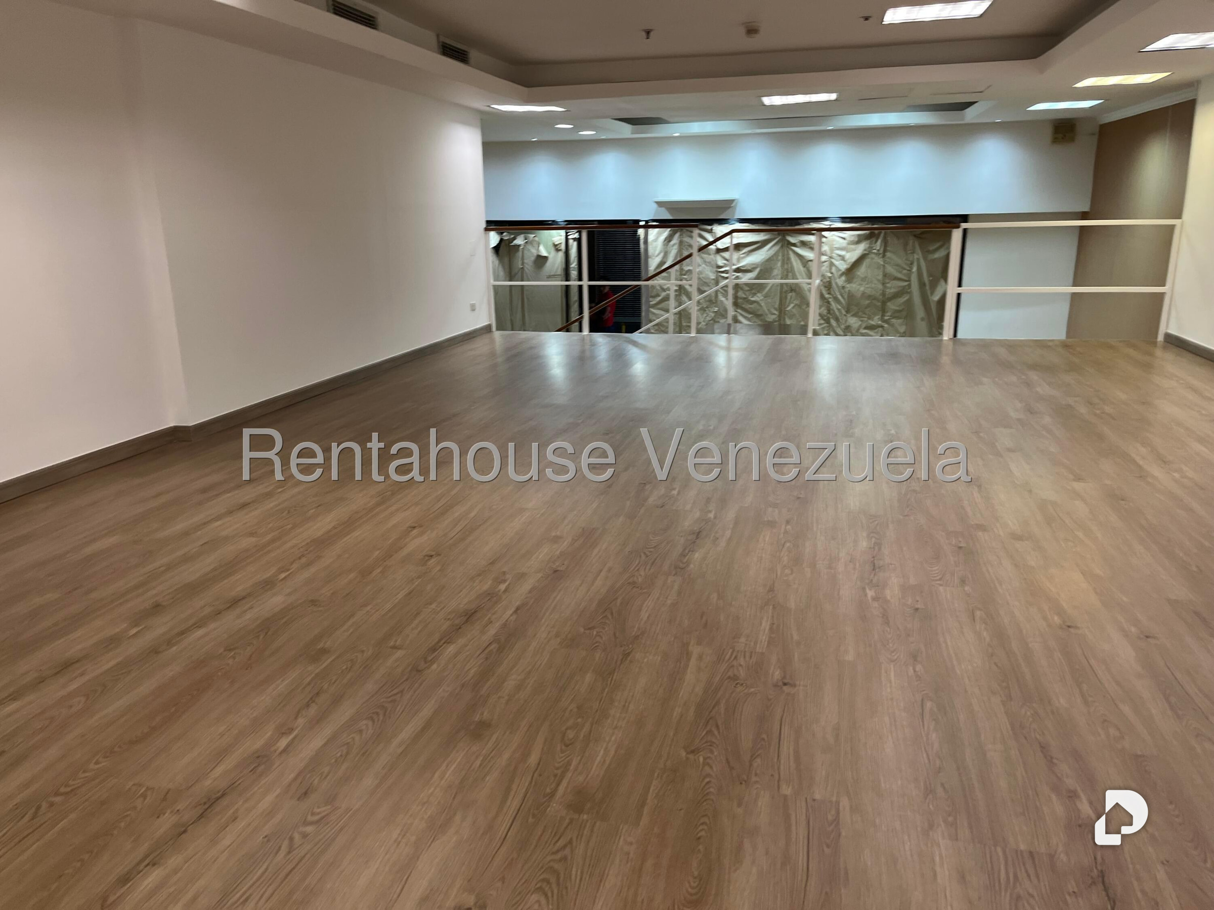 Local comercial en La Castellana, Caracas – 9