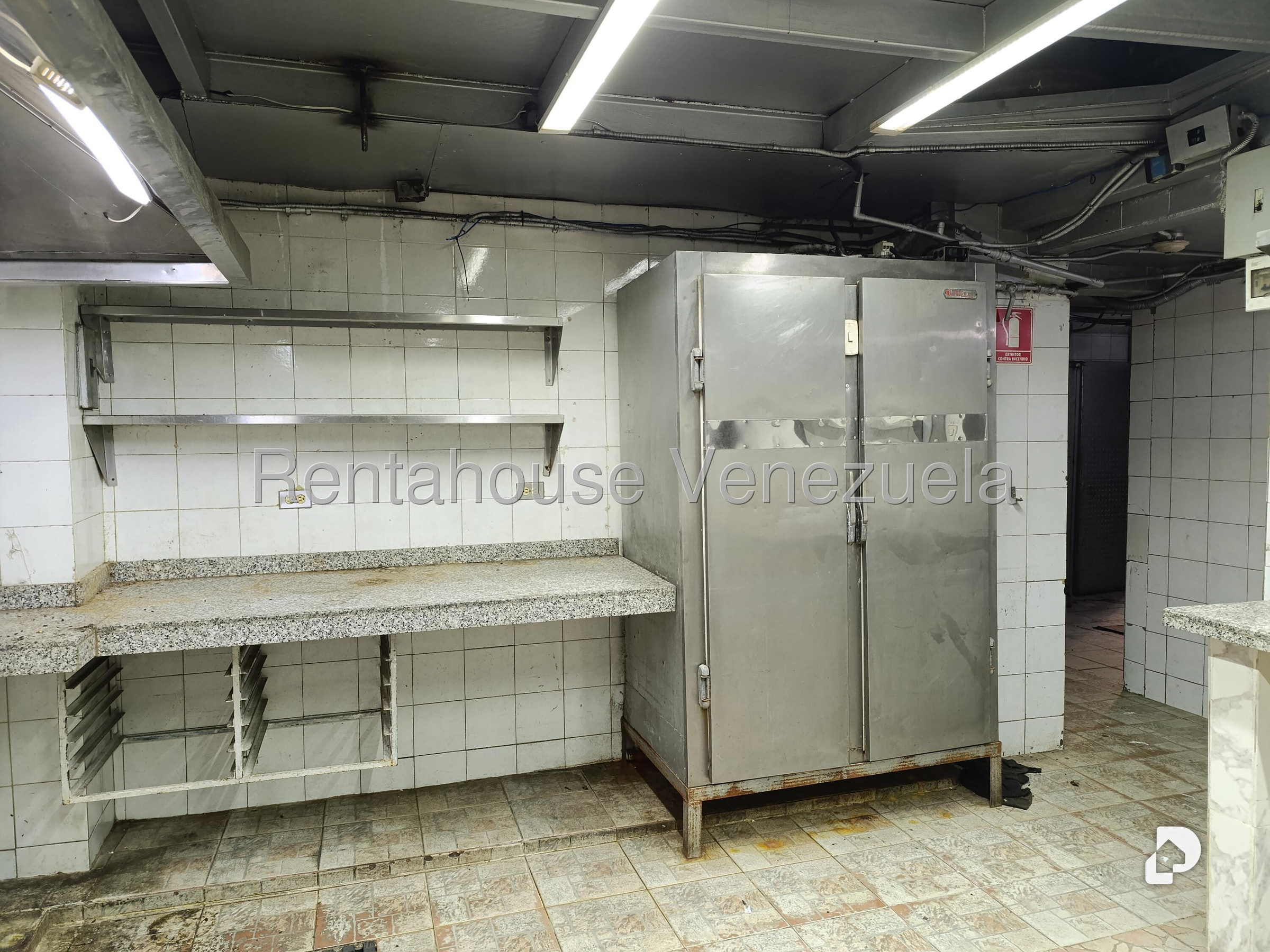 Local comercial en Parroquia Santa Teresa, Caracas – 5