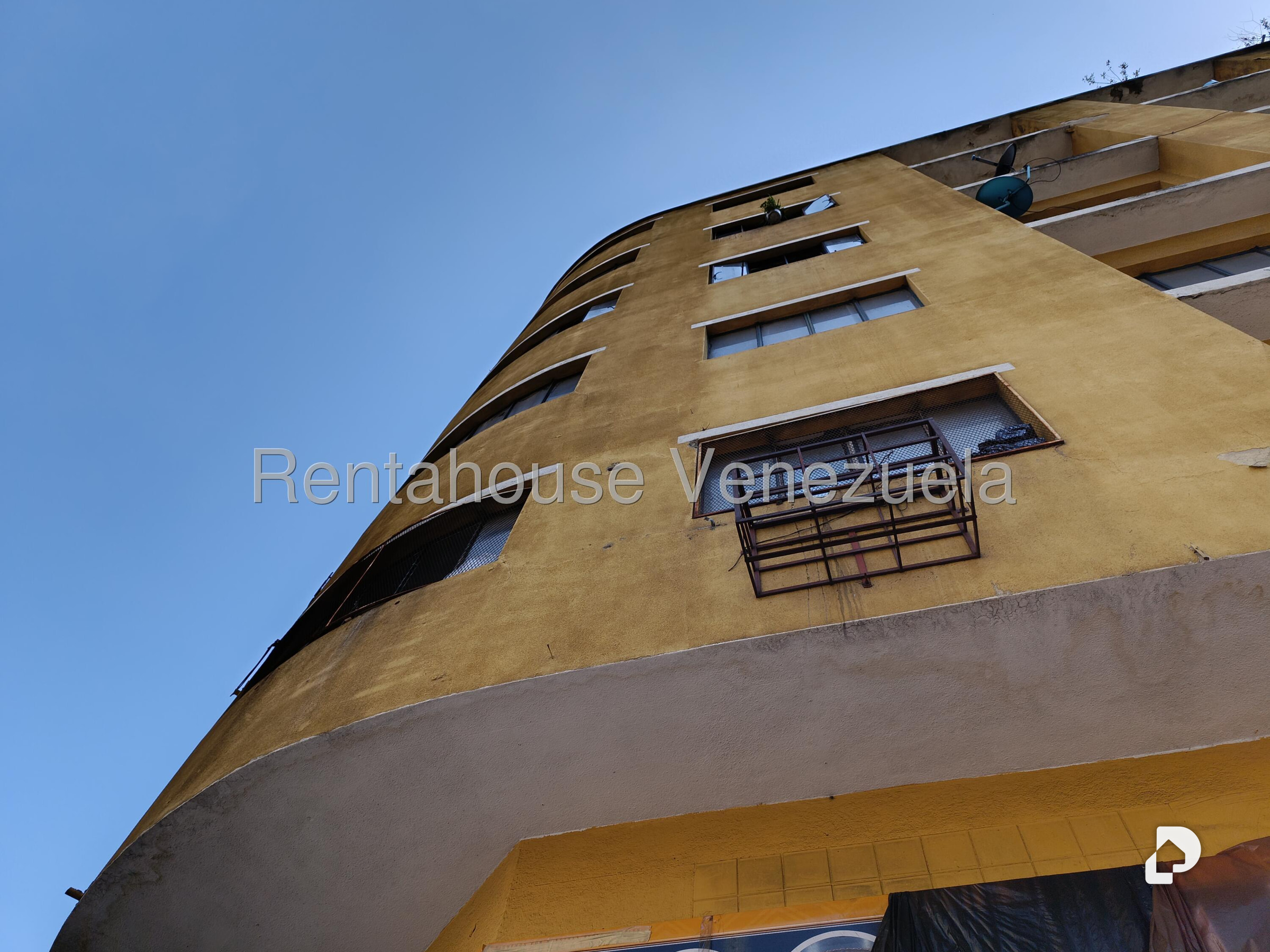 Local comercial en Parroquia Santa Teresa, Caracas – 2
