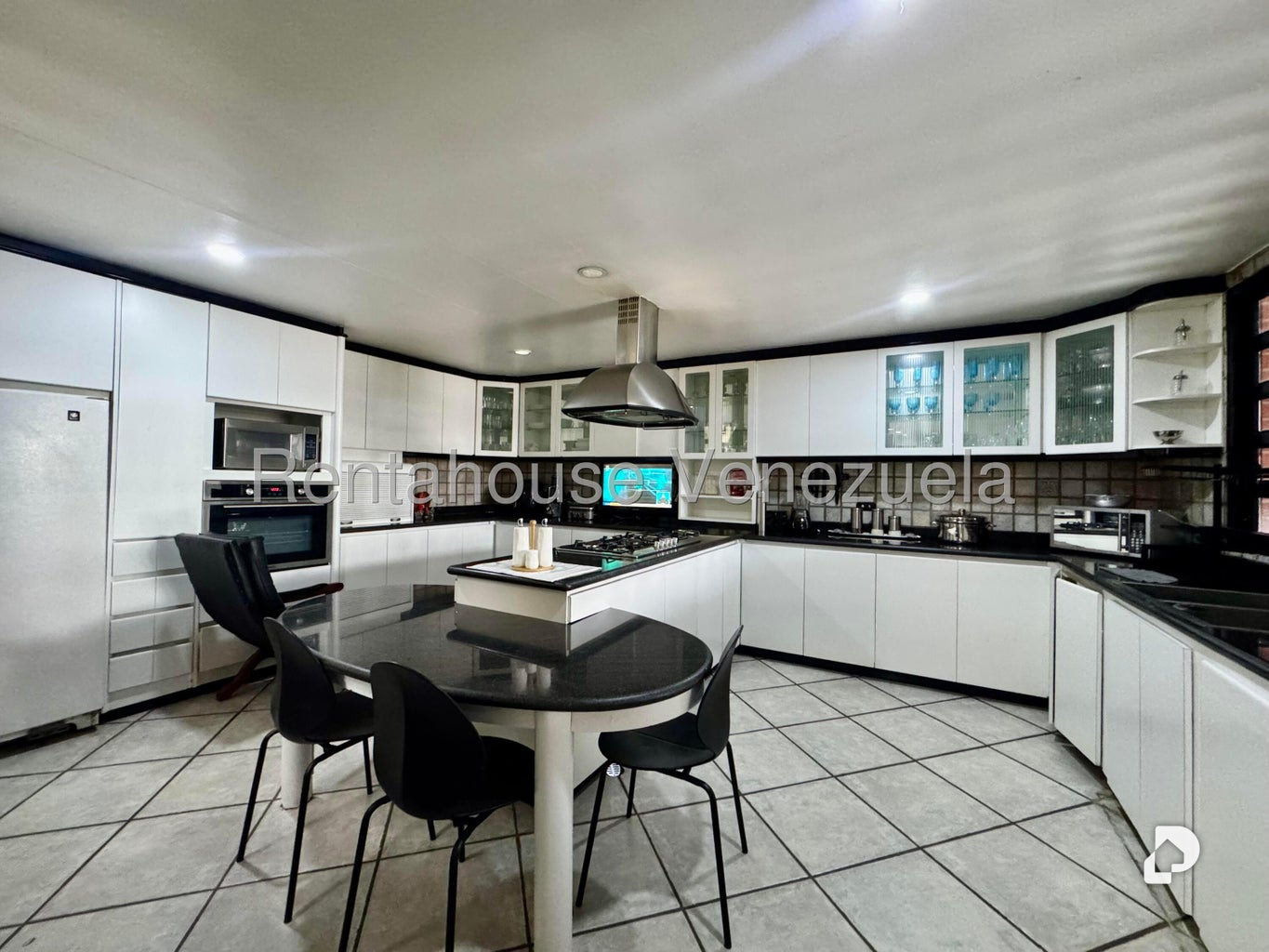 Casa en Colinas de Vista Alegre, Caracas – 21
