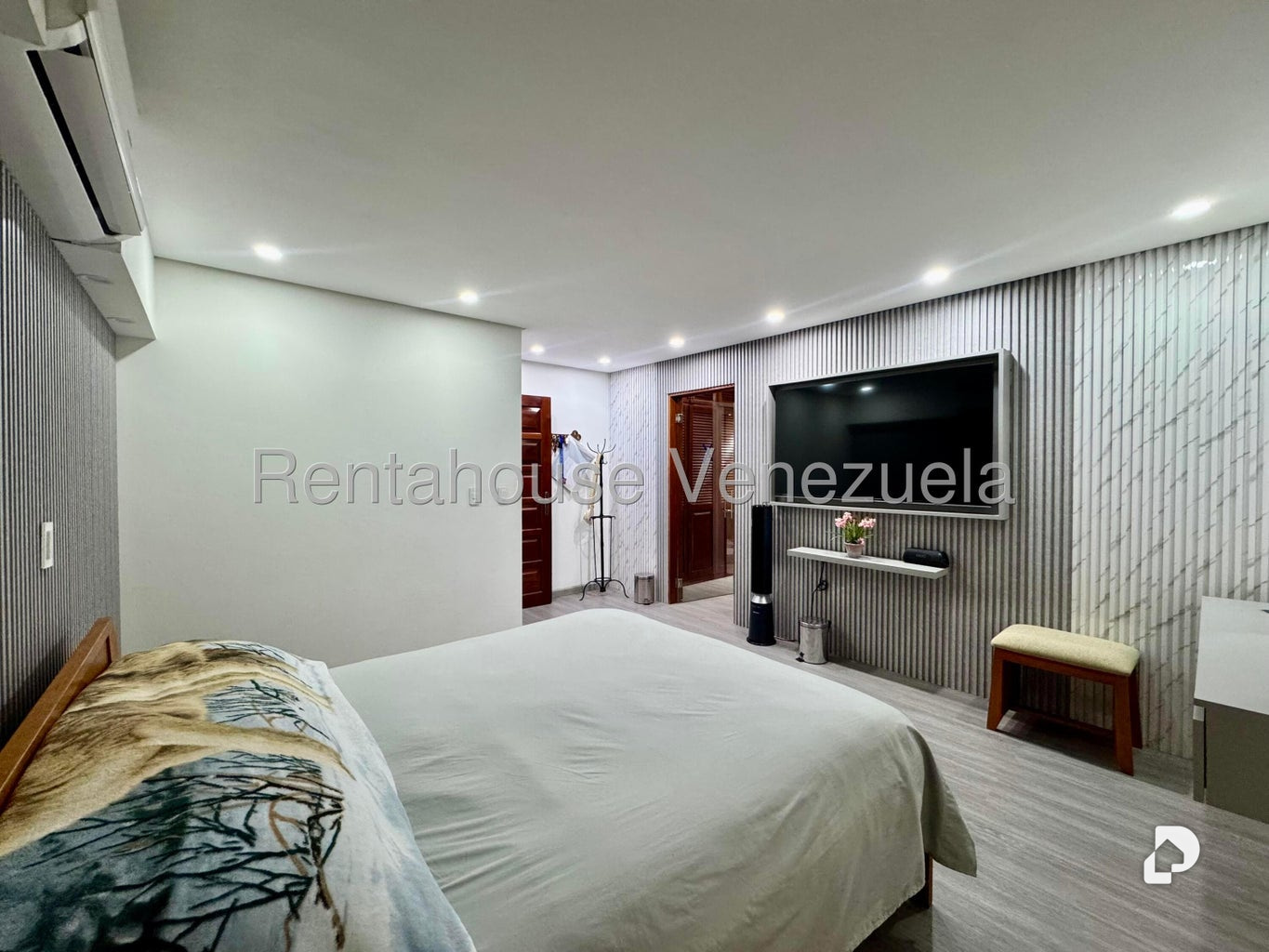 Casa en Colinas de Vista Alegre, Caracas – 29